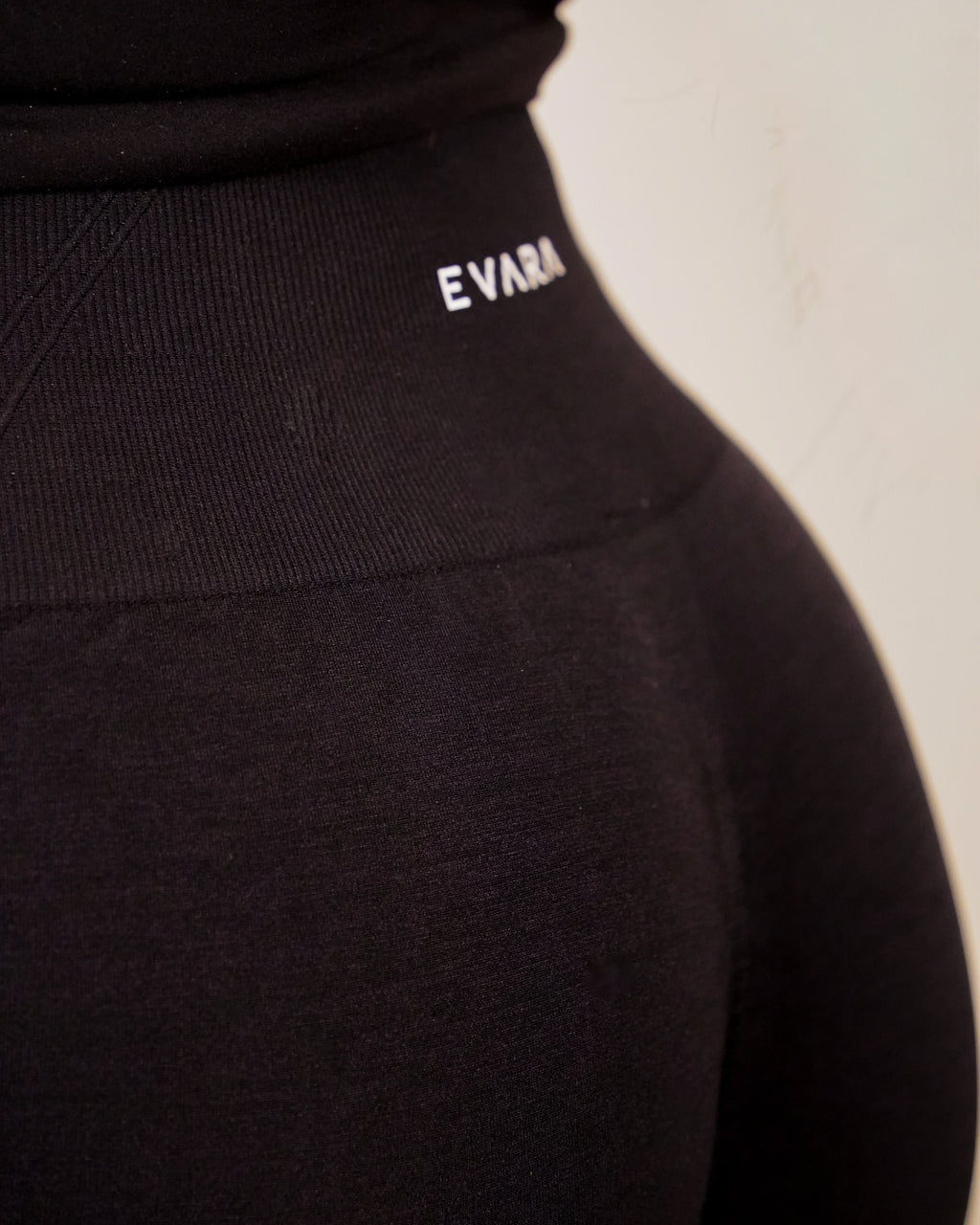 Vira Motion Seamless Short